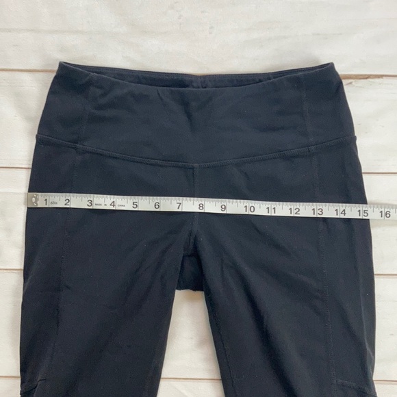 ❌SOLD❌Athleta Black Mind Over Mat Capri Leggings - Picture 11 of 12